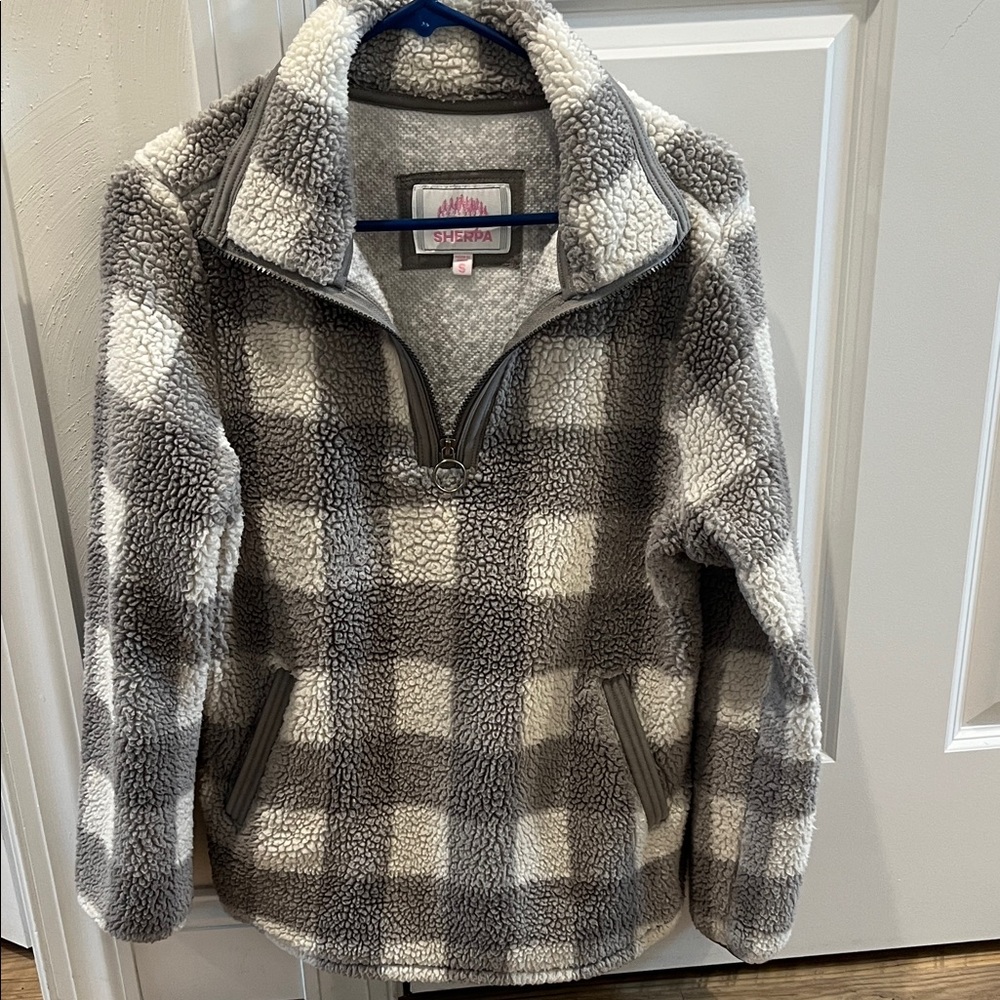 Women’s Gray & White Buffalo Plaid Pullover